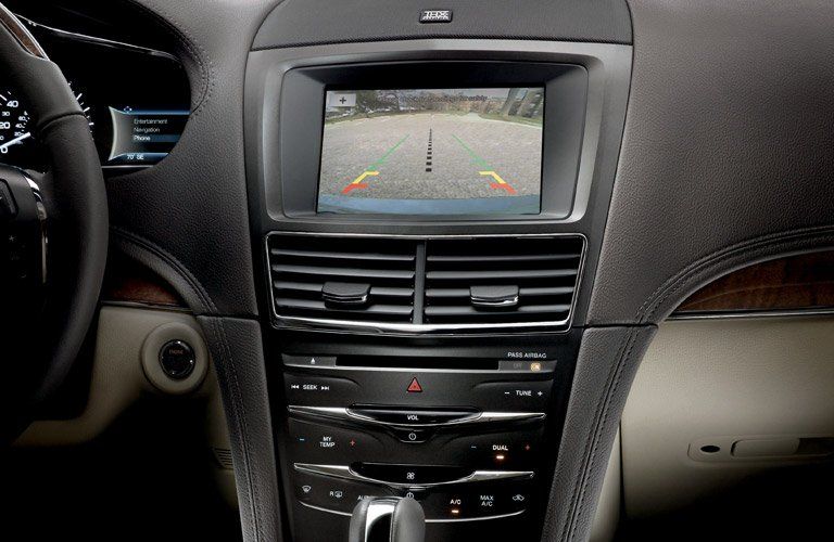2017 Lincoln MKT rearview camera