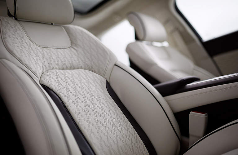 2017 Lincoln MKZ luxury seats