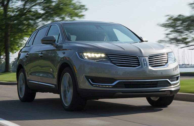 2017 Lincoln MKX exterior in silver